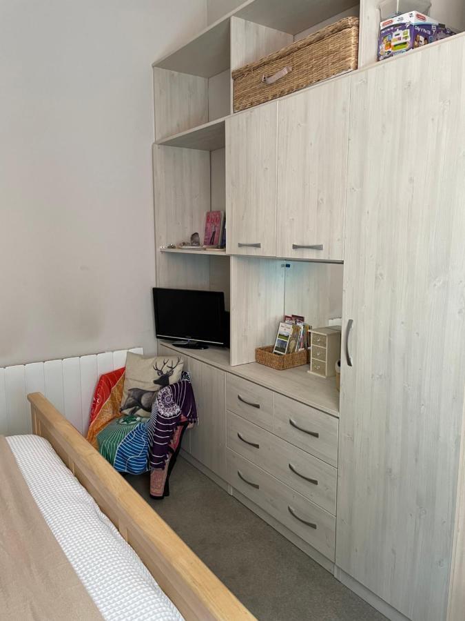 Morning Sun Apartment גלסטונברי מראה חיצוני תמונה